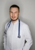 С 1 февраля 2023 г. онкологическая служба Раевской ЦРБ укрепилась врачом-онкологом Русланом Мустафиным