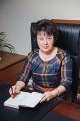 Уважаемые коллеги! Искренне поздравляю Вас с Международным днем медицинской сестры! 