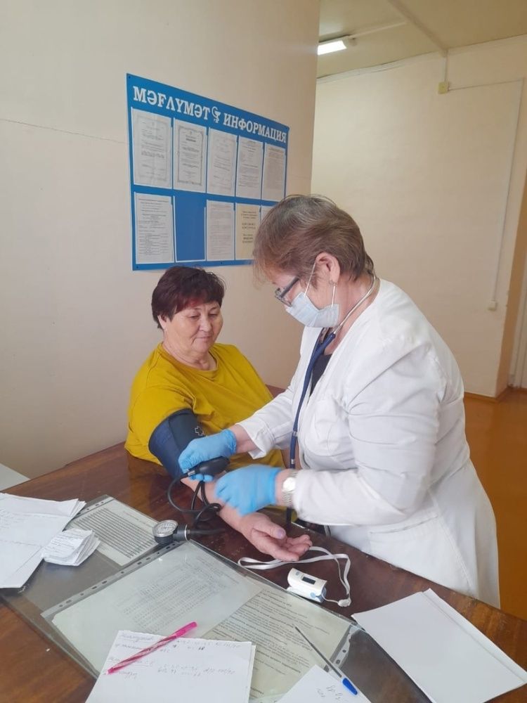 Бригада медицинских работников провела осмотр населения деревни Ярташлы